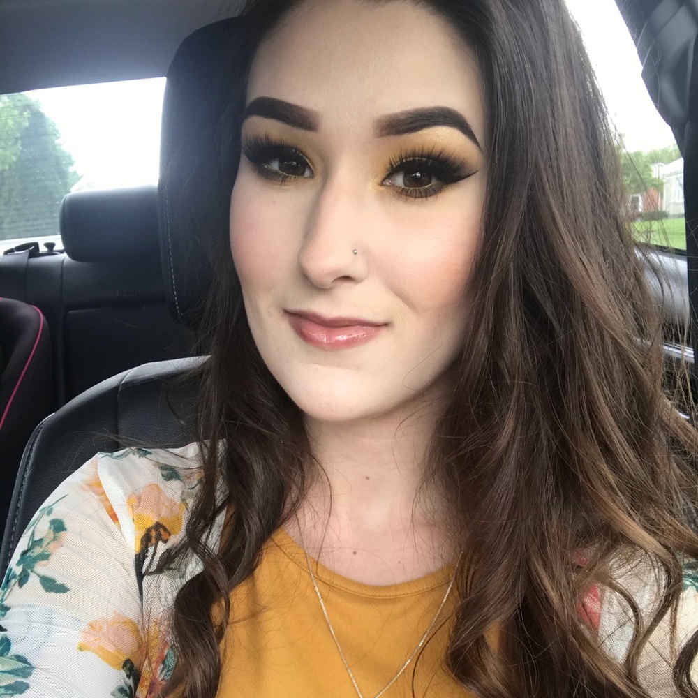 Meet your Posher, Kelley